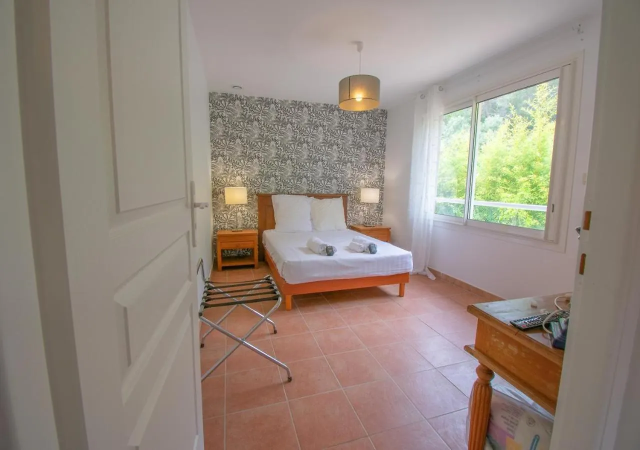 Magnolias, 6 Pers, Balcony, Shared Pool Apartment Saint-Cezaire-sur-Siagne France